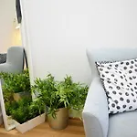 Edinburgh Castle View Apartment On Grassmarket